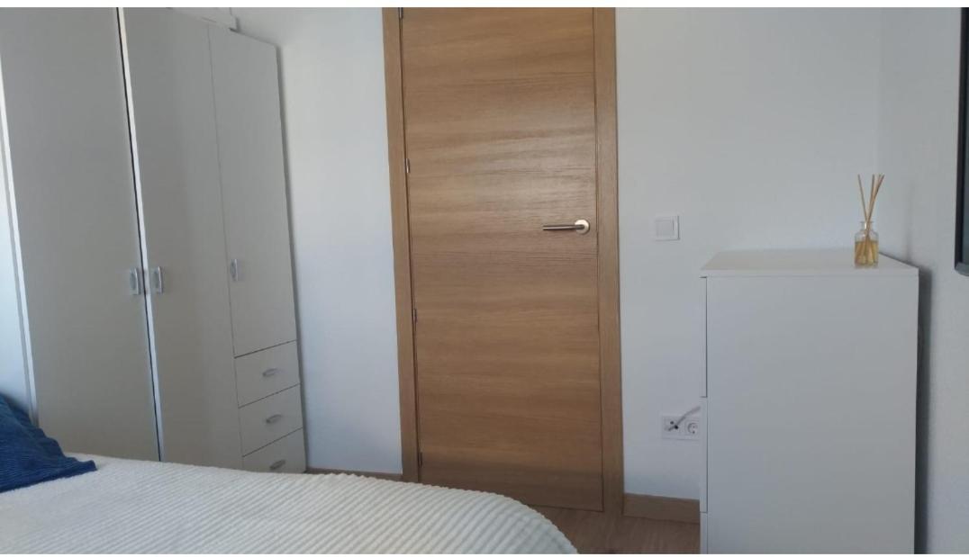 Amplia Habitacion En Vivienda Duplex Мадрид Екстериор снимка